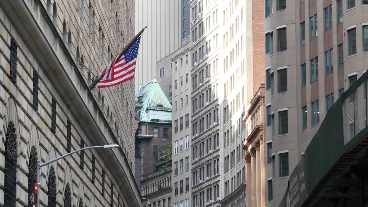 最新指导意见：银行可采用加密货币支付费用